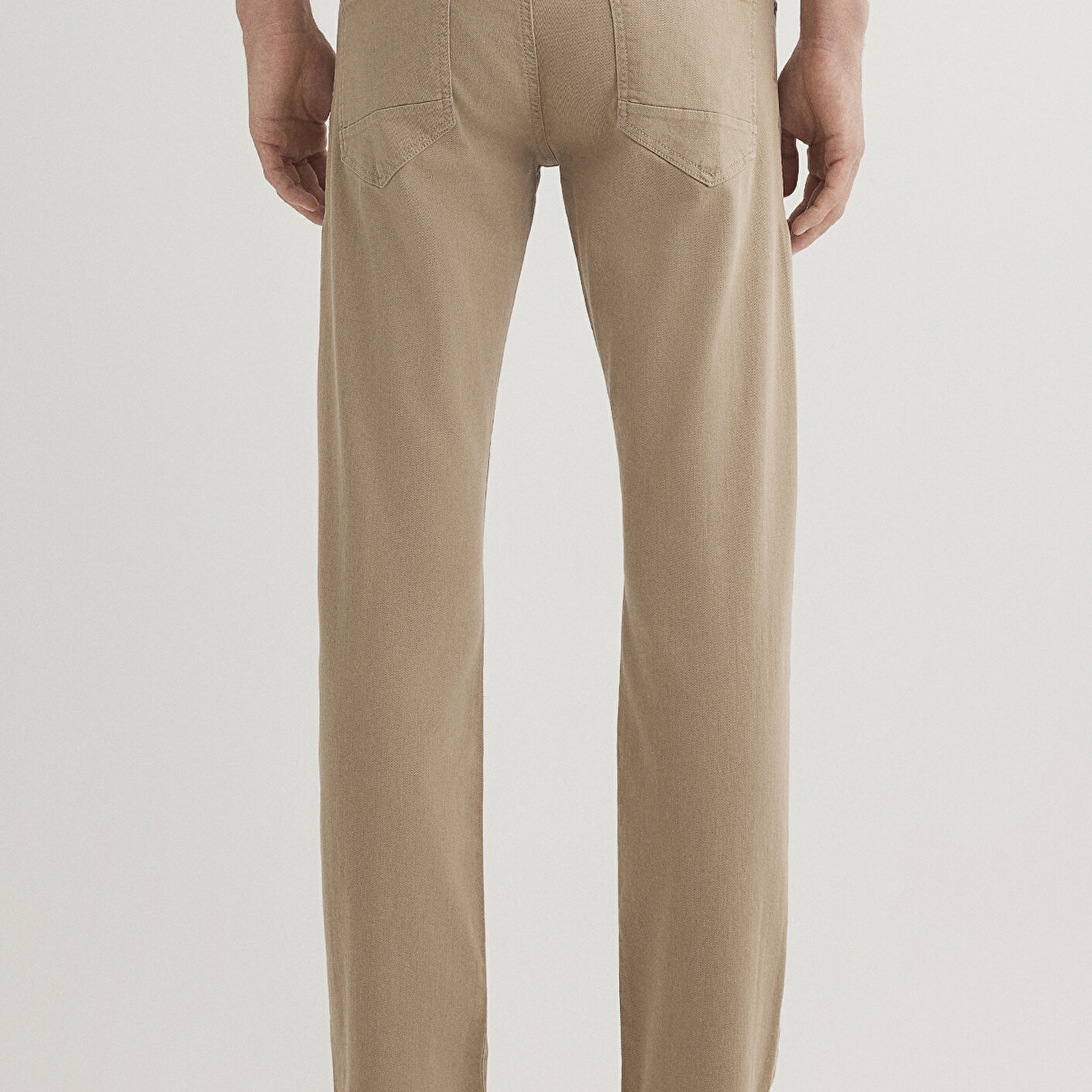 Mavi Hunter Koyu Bej Comfort Gabardin Pantolon 0020232492