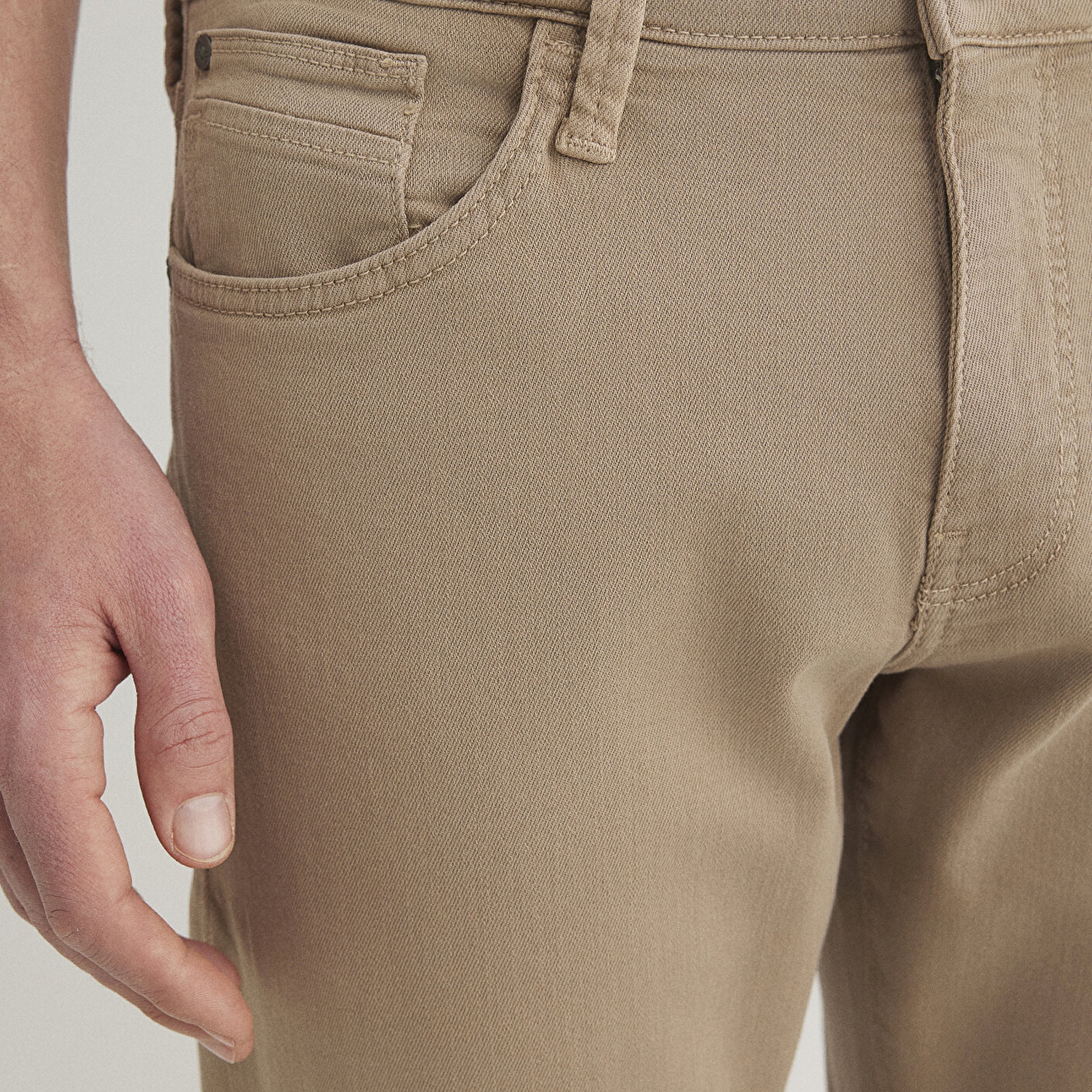 Mavi Hunter Koyu Bej Comfort Gabardin Pantolon 0020232492