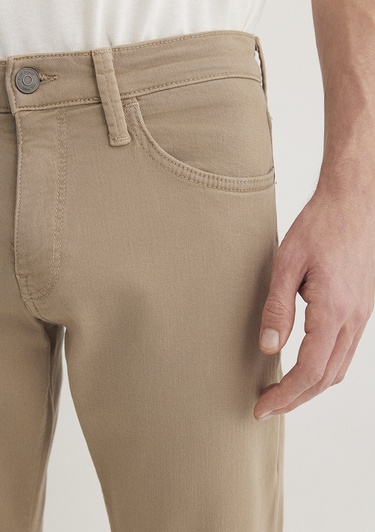  Mavi Hunter Koyu Bej Comfort Gabardin Pantolon 0020232492