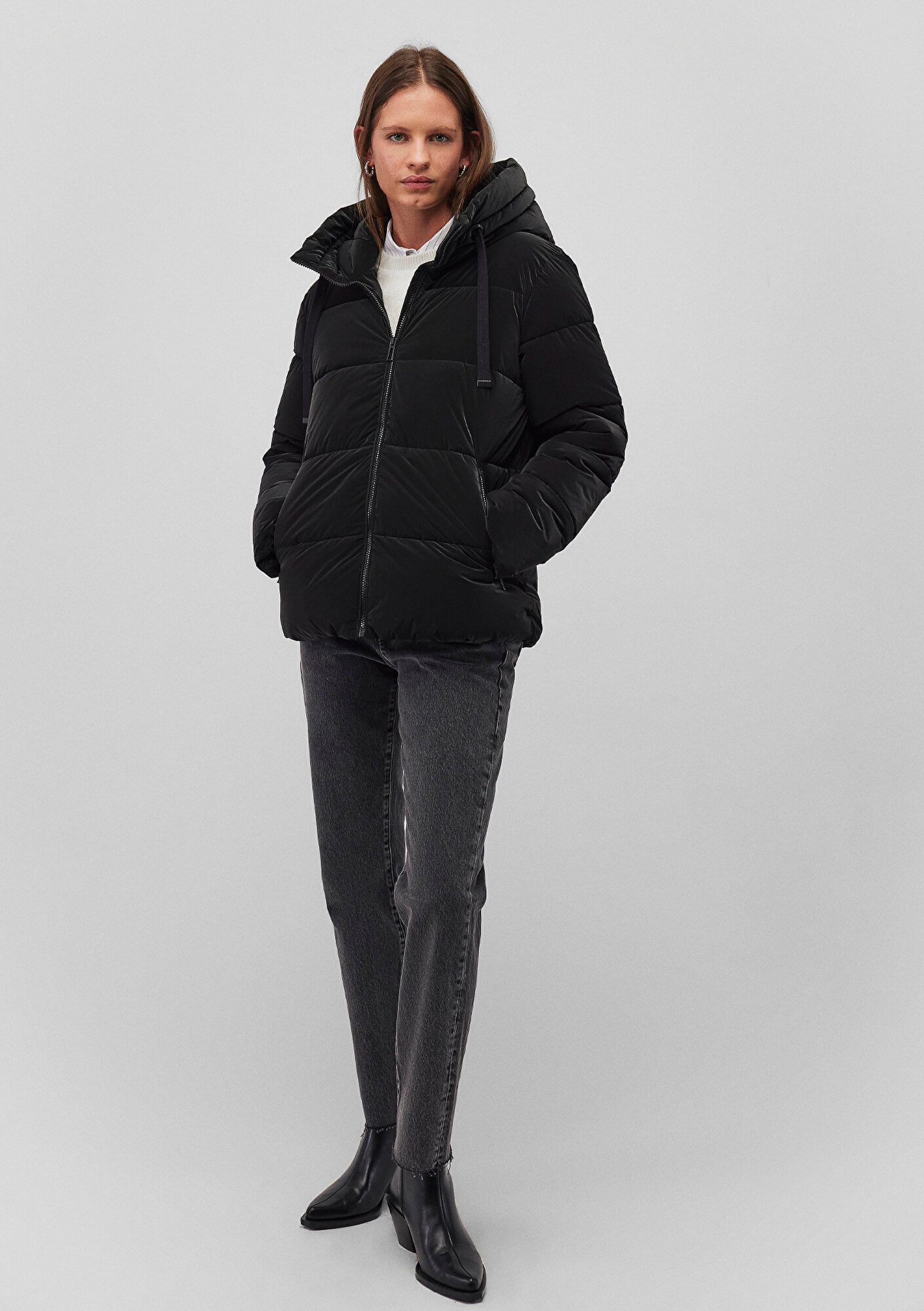  Mavi Kapüşonlu Siyah Şişme Mont 1110043-900