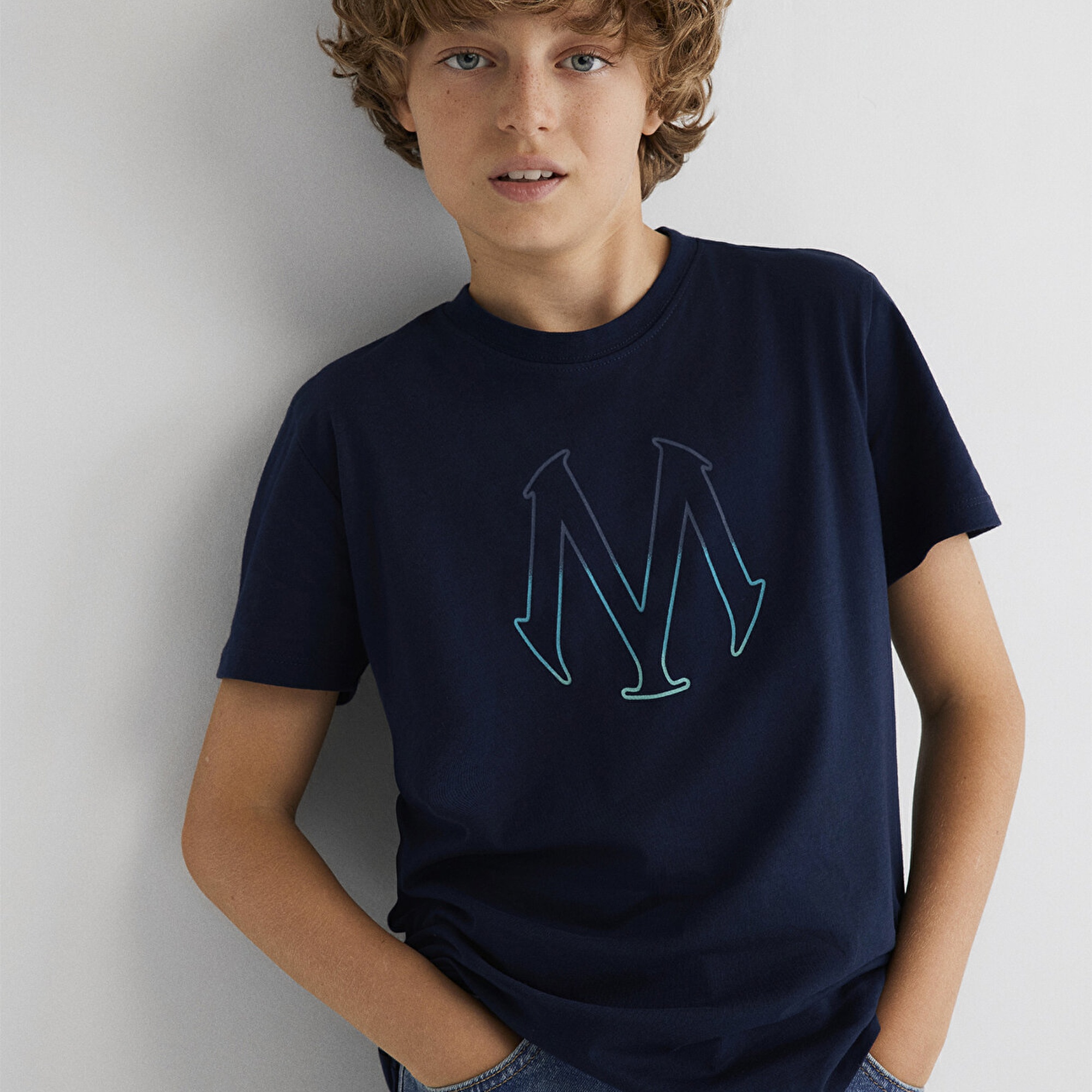 Mavi Mühür Logo Baskılı Lacivert Tişört Regular Fit / Normal Kesim 6610044-70490