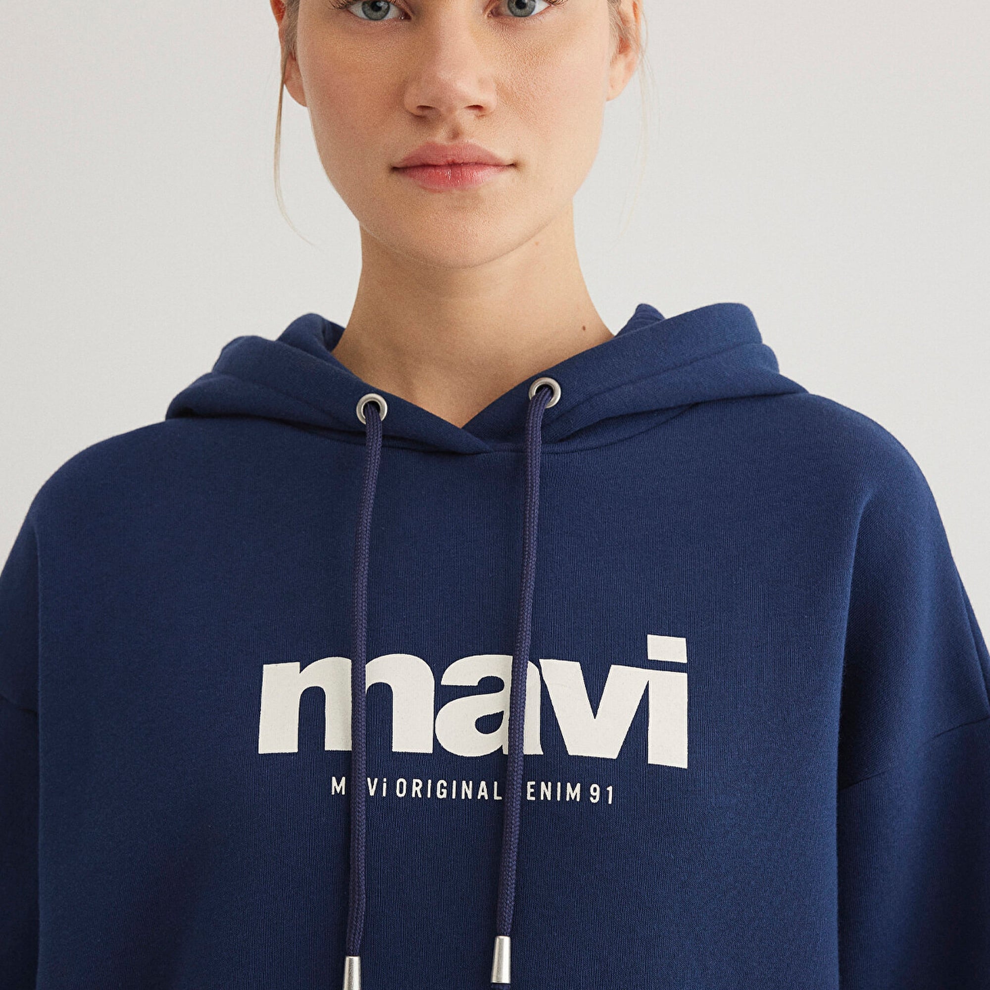 Mavi Mavi Logo Baskılı Kapüşonlu Lacivert Sweatshirt 168334-70488