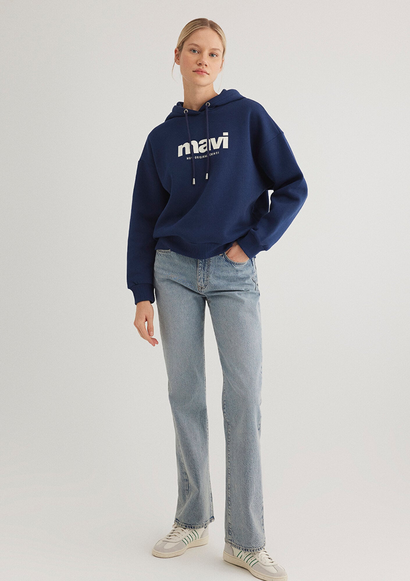  Mavi Mavi Logo Baskılı Kapüşonlu Lacivert Sweatshirt 168334-70488