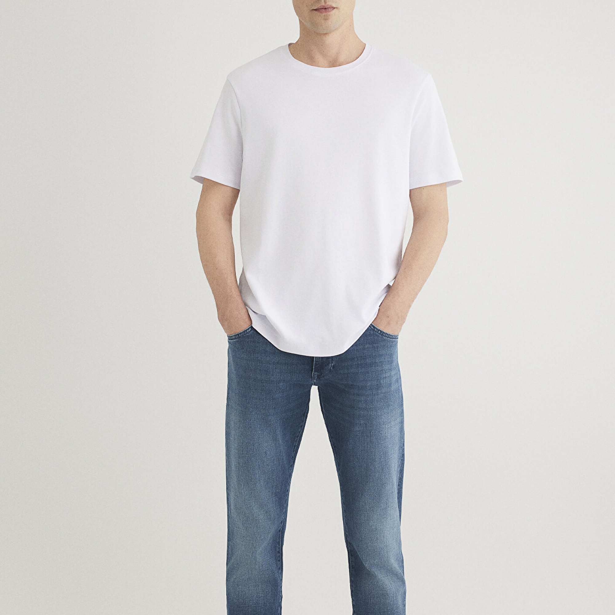 Mavi Beyaz Basic Tişört Regular Fit / Normal Kesim 0611108-620