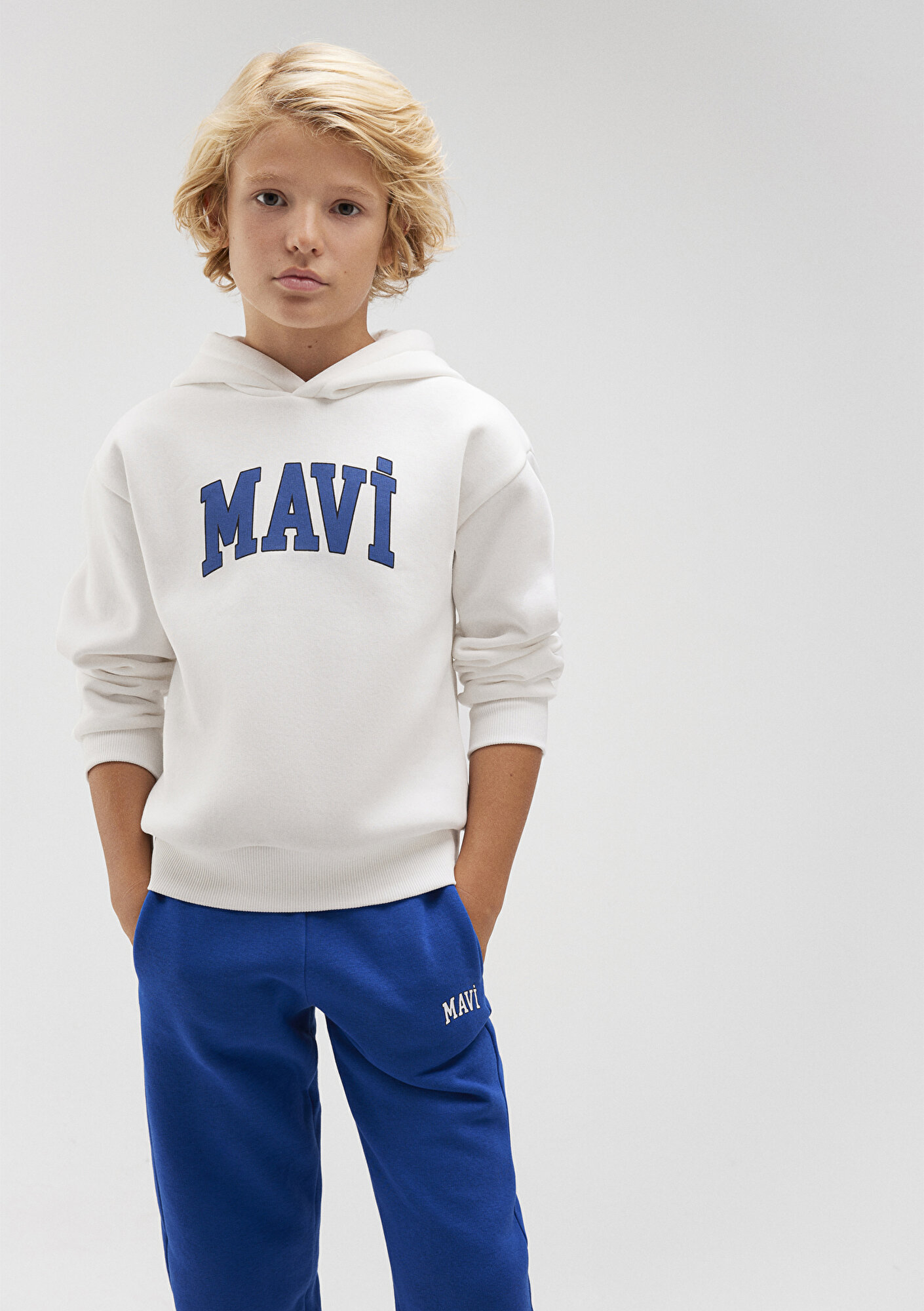  Mavi Mavi Logo Baskılı Beyaz Kapüşonlu Sweatshirt 6610110-70057