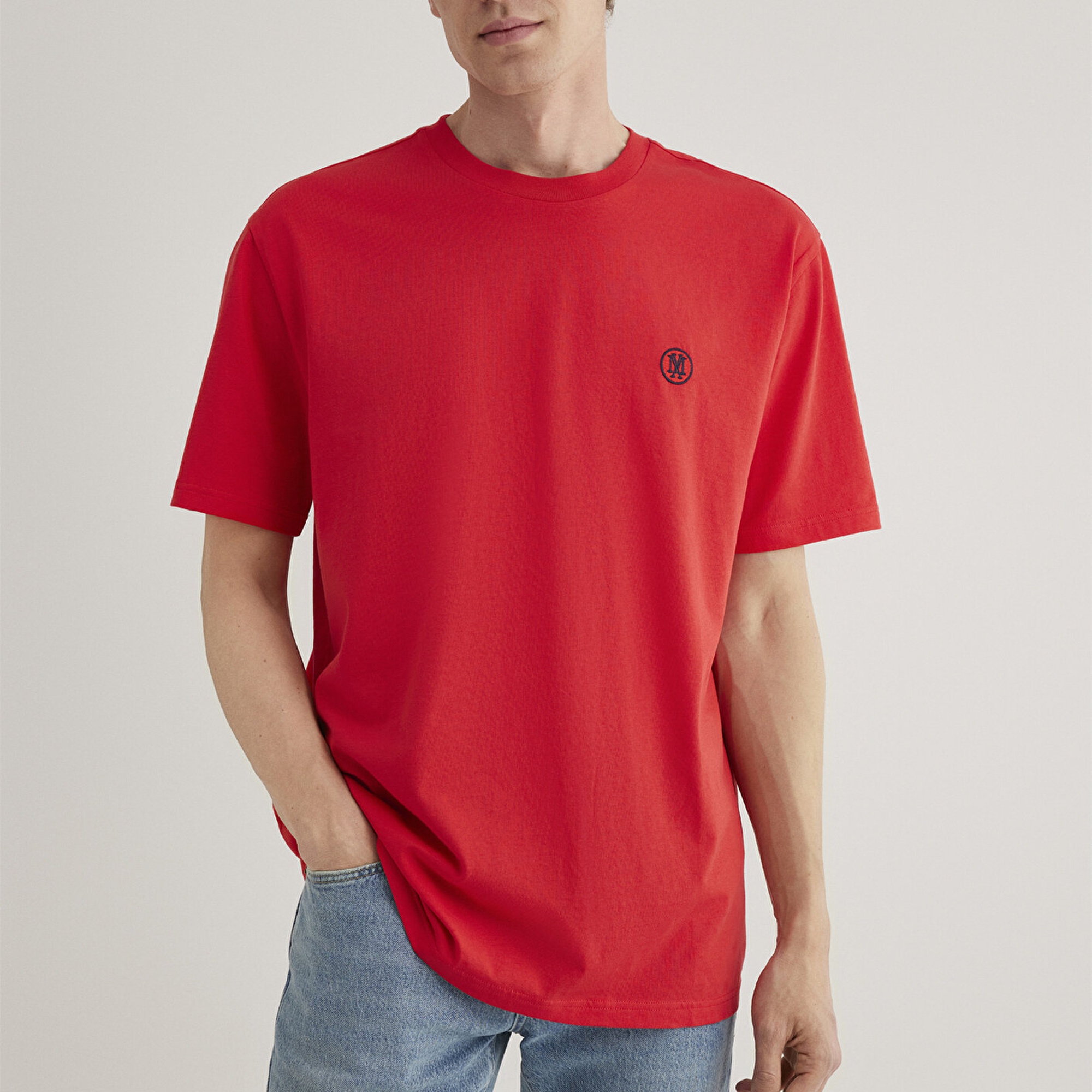 Mavi Mavi Logo İşlemeli Kırmızı Basic Tişört Loose Fit / Bol Rahat Kesim 067074-70471