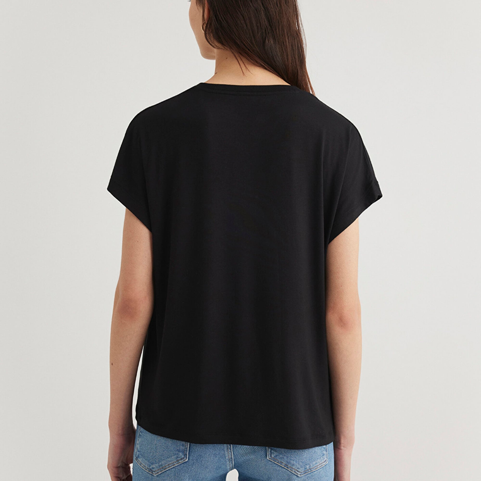 Mavi Düşük Omuz Siyah Basic Tişört Regular Fit / Normal Kesim 1611649-900