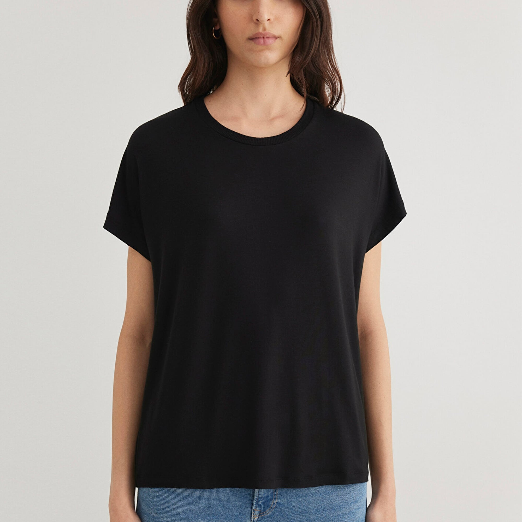 Mavi Düşük Omuz Siyah Basic Tişört Regular Fit / Normal Kesim 1611649-900