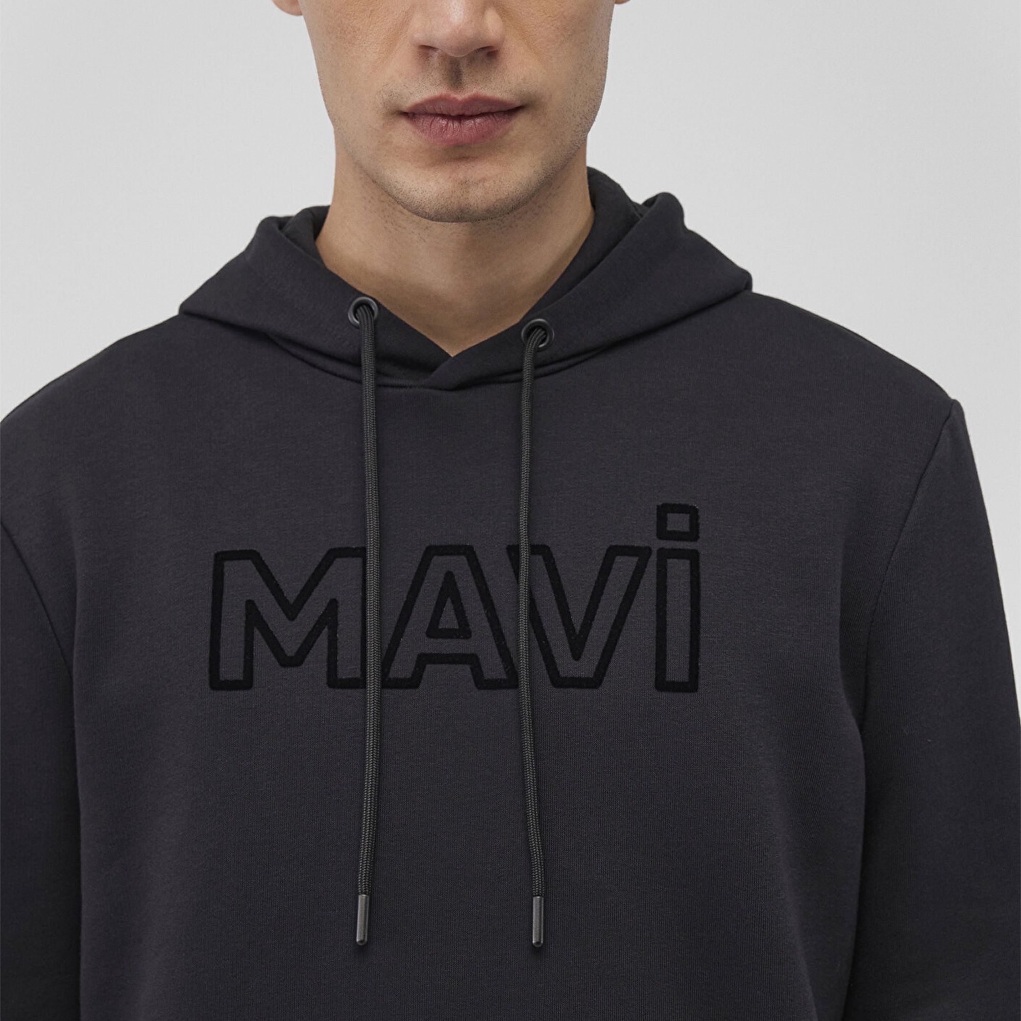 Mavi Mavi Logo Baskılı Kapüşonlu Siyah Sweatshirt 0610941-900