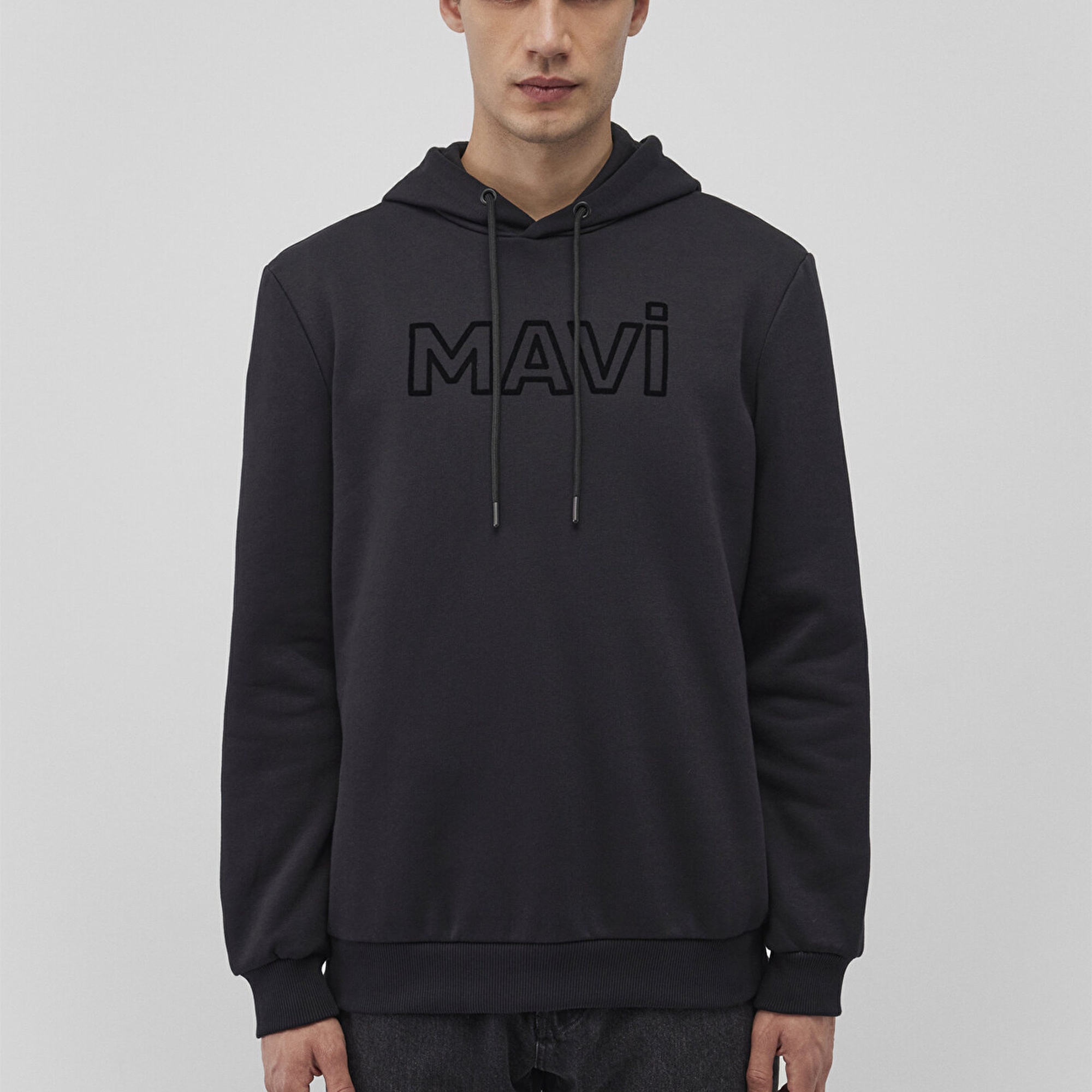 Mavi Mavi Logo Baskılı Kapüşonlu Siyah Sweatshirt 0610941-900