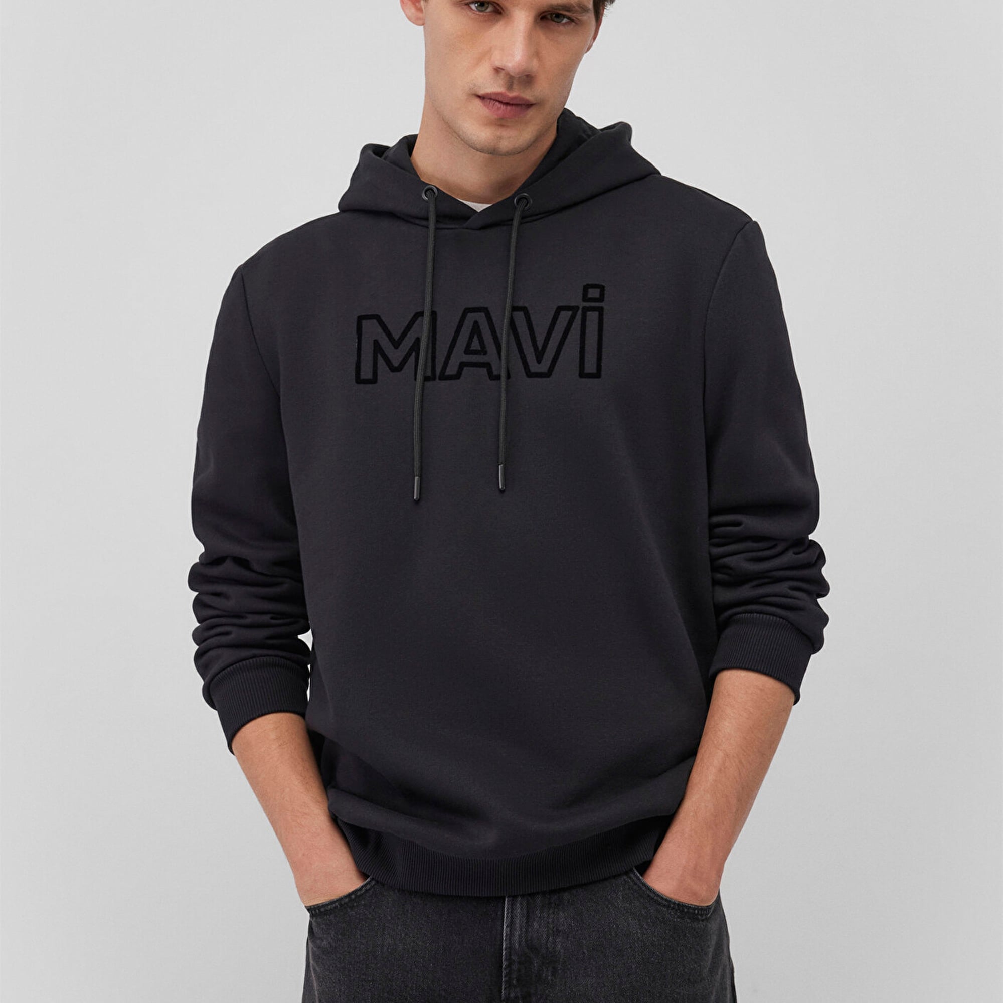 Mavi Mavi Logo Baskılı Kapüşonlu Siyah Sweatshirt 0610941-900