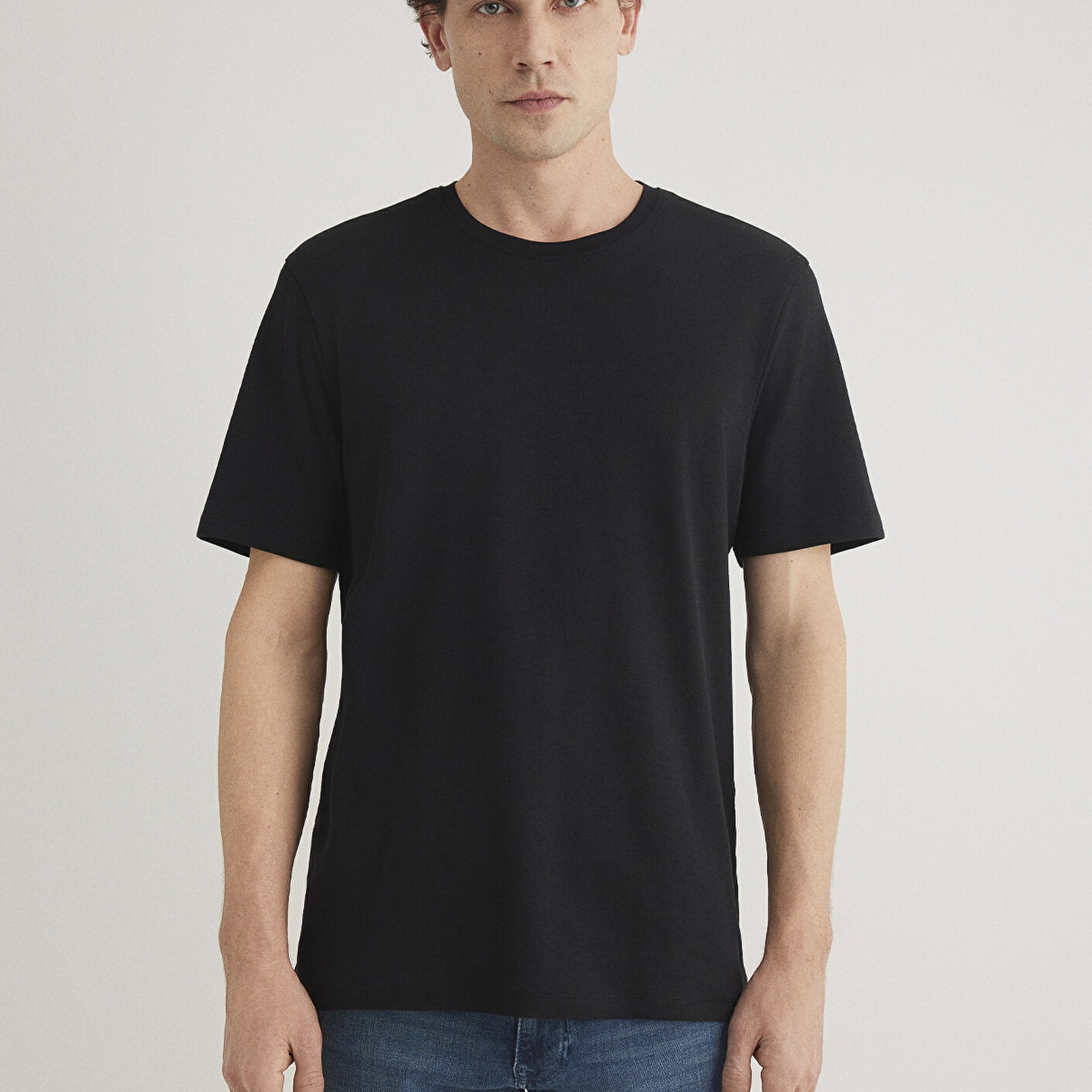 Mavi Siyah Basic Tişört Regular Fit / Normal Kesim 0611108-900