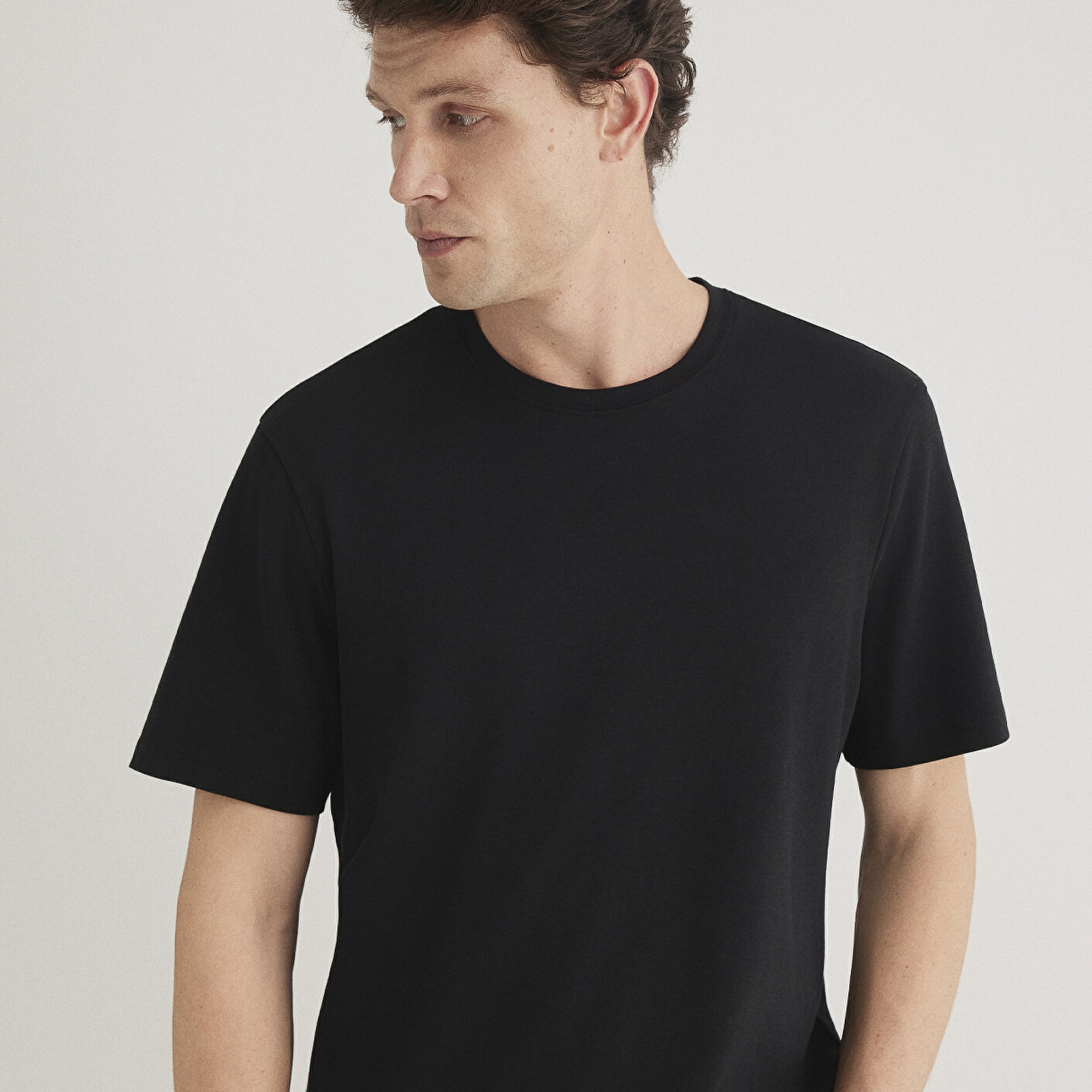 Mavi Siyah Basic Tişört Regular Fit / Normal Kesim 0611108-900