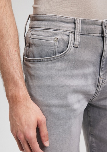  Mavi Brian Sporty Açık Gri Jean Şort 0418485151