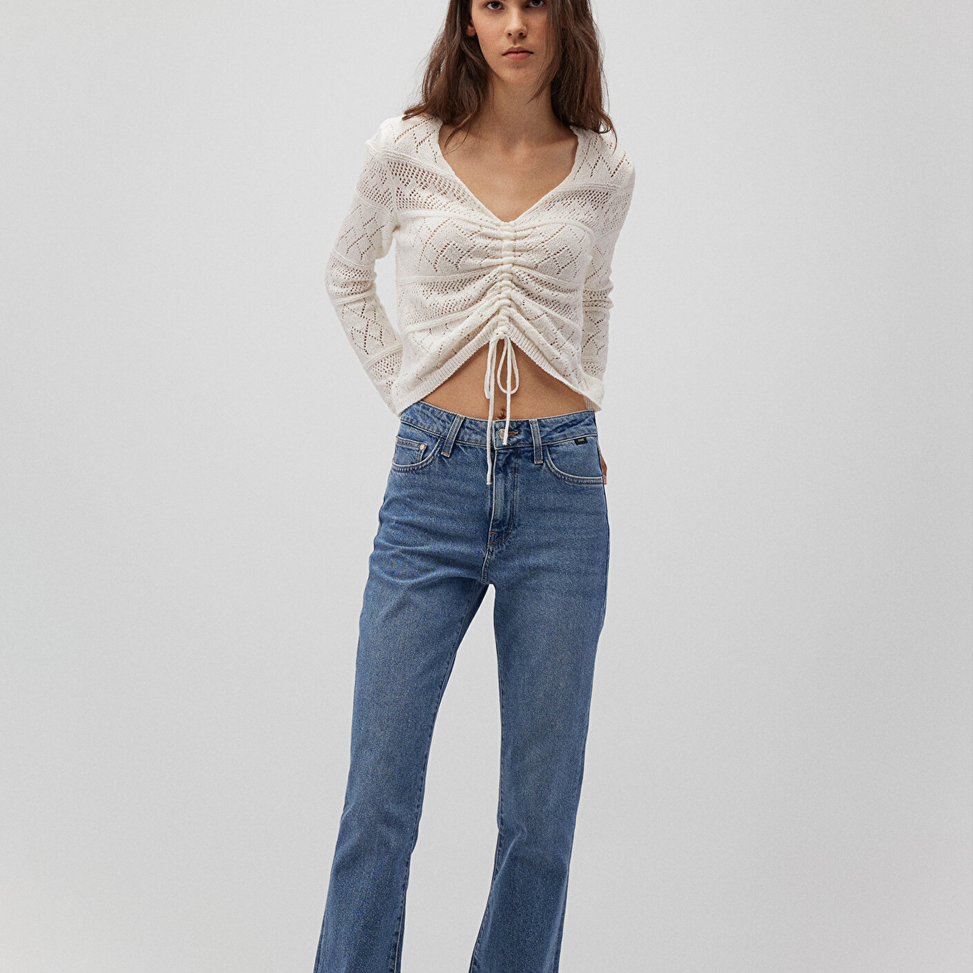 Mavi Büzgülü Beyaz Triko 1710309-70057