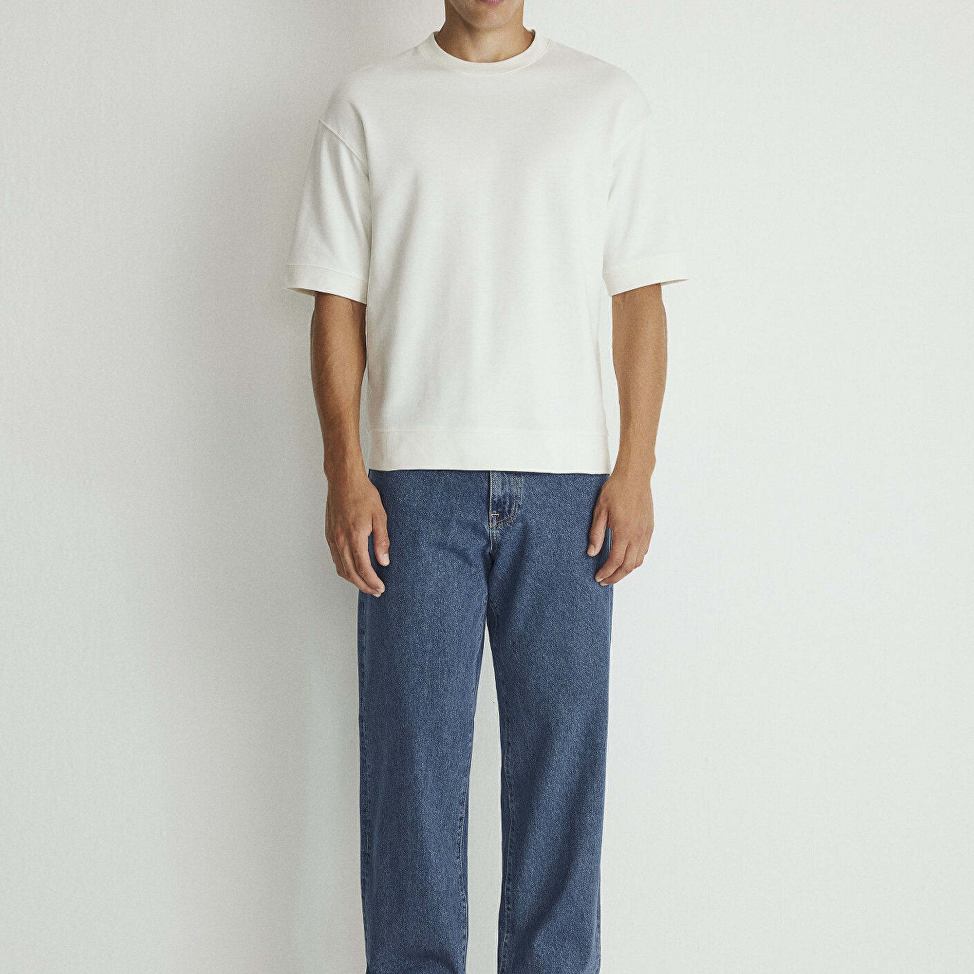 Mavi Bisiklet Yaka Beyaz Tişört Loose Fit / Bol Rahat Kesim 0611614-70057