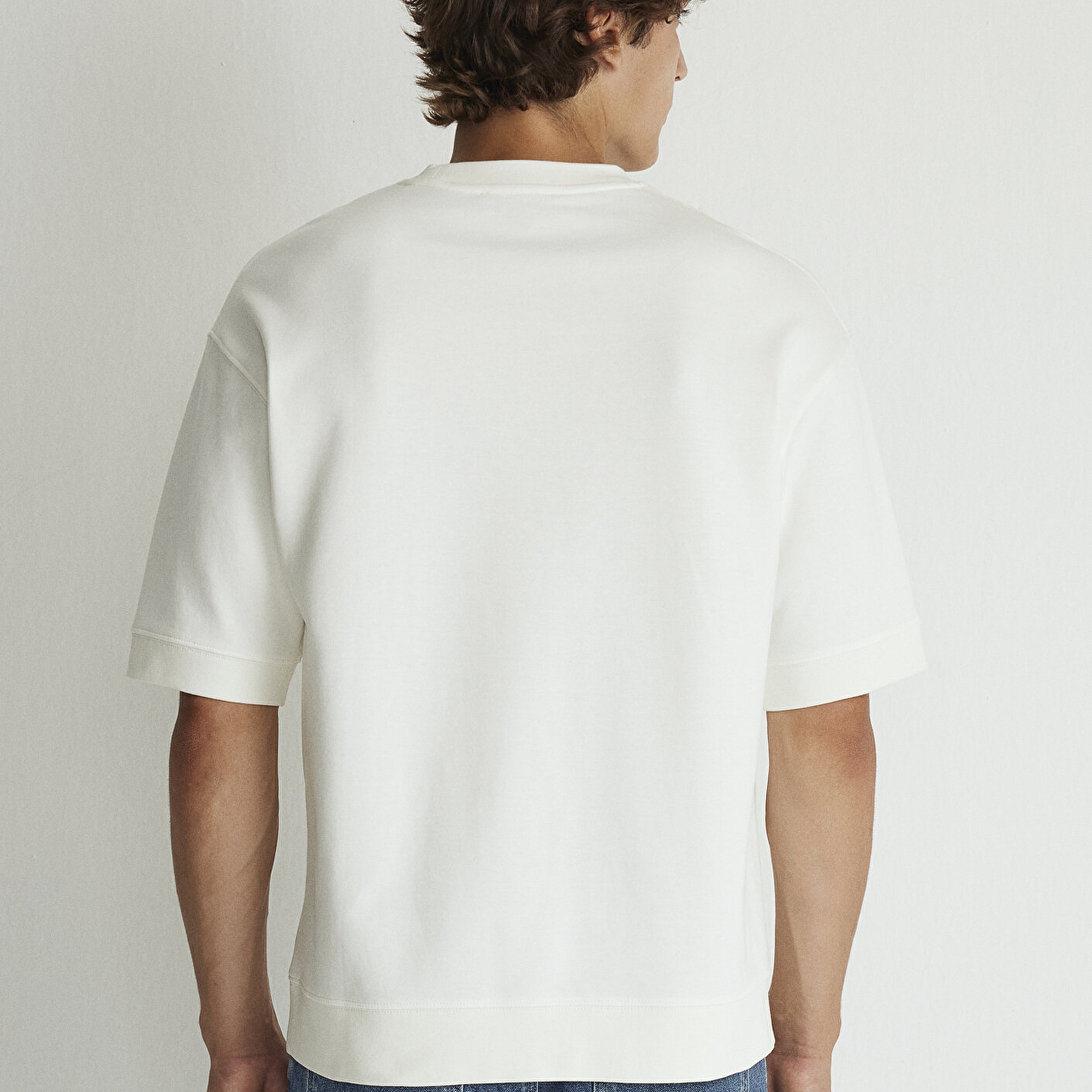 Mavi Bisiklet Yaka Beyaz Tişört Loose Fit / Bol Rahat Kesim 0611614-70057