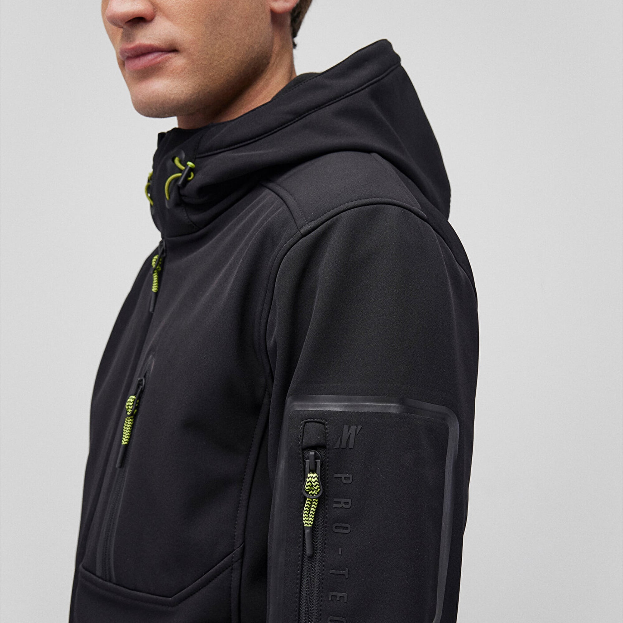 Mavi Kapüşonlu Siyah Scuba Ceket Slim Fit / Dar Kesim 0110264-900