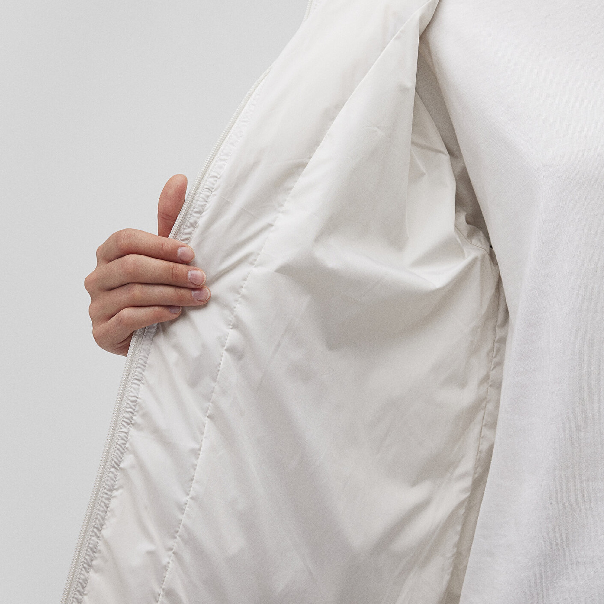 Mavi Kapüşonlu Beyaz Şişme Mont 1110199-83746