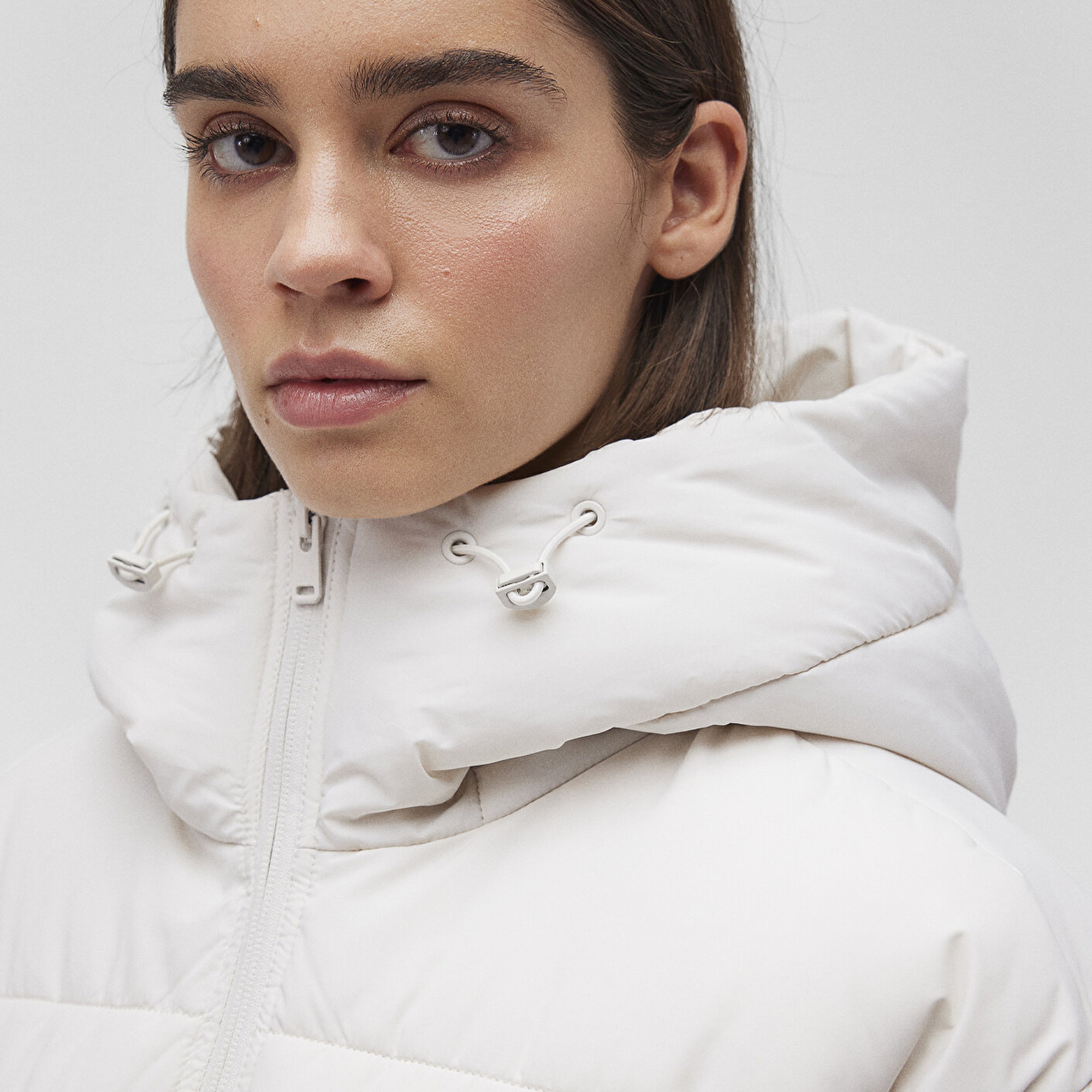 Mavi Kapüşonlu Beyaz Şişme Mont 1110199-83746