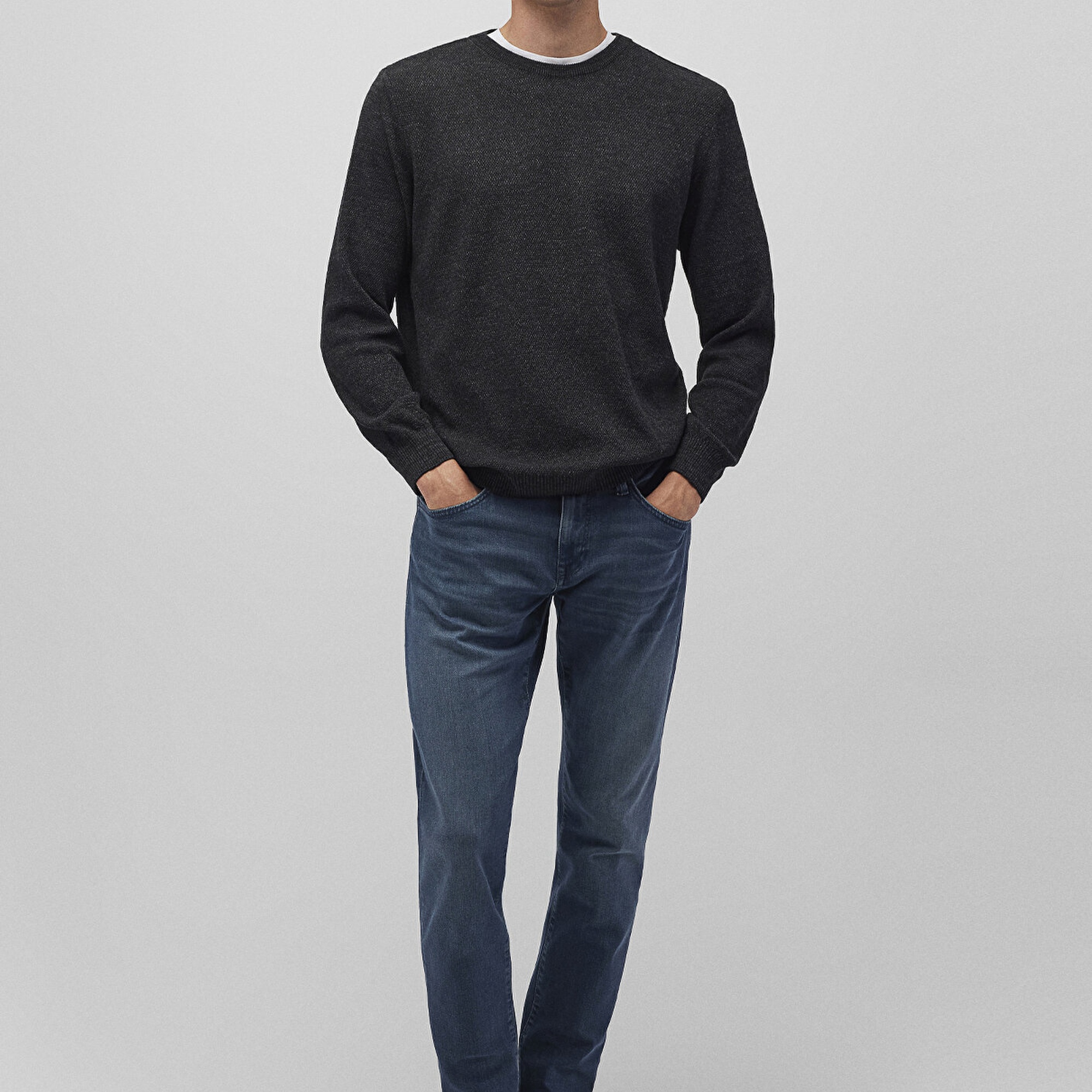 Mavi Bisiklet Yaka Siyah Basic Kazak Slim Fit / Dar Kesim 070781-900