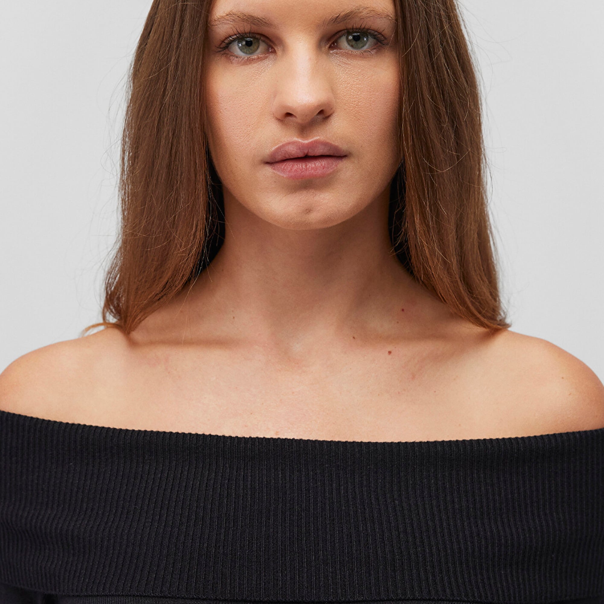 Mavi Düşük Omuz Detaylı Siyah Kazak Fitted / Vücuda Oturan Kesim 1710391-900