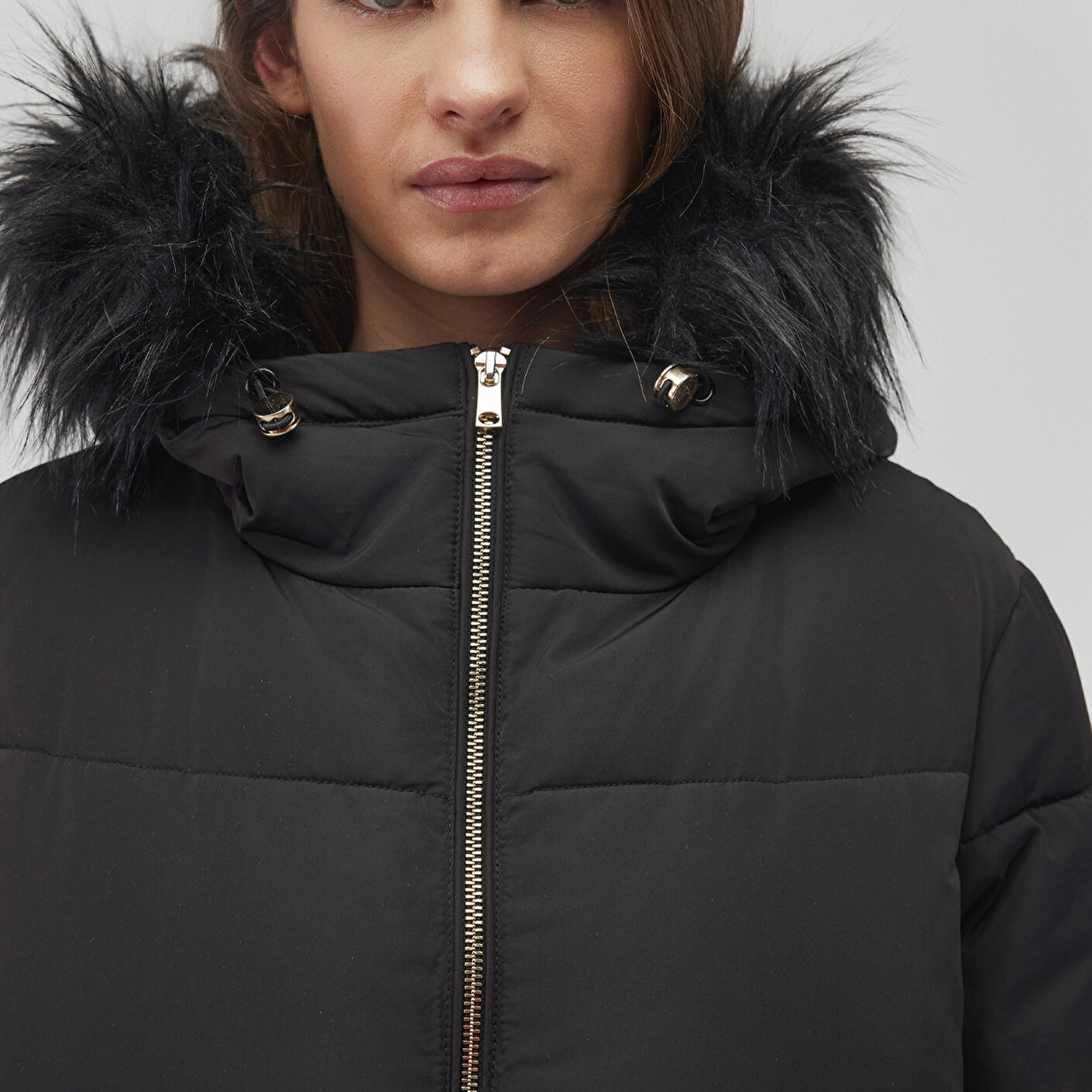 Mavi Suni Kürk Detaylı Siyah Şişme Mont 1110100-900