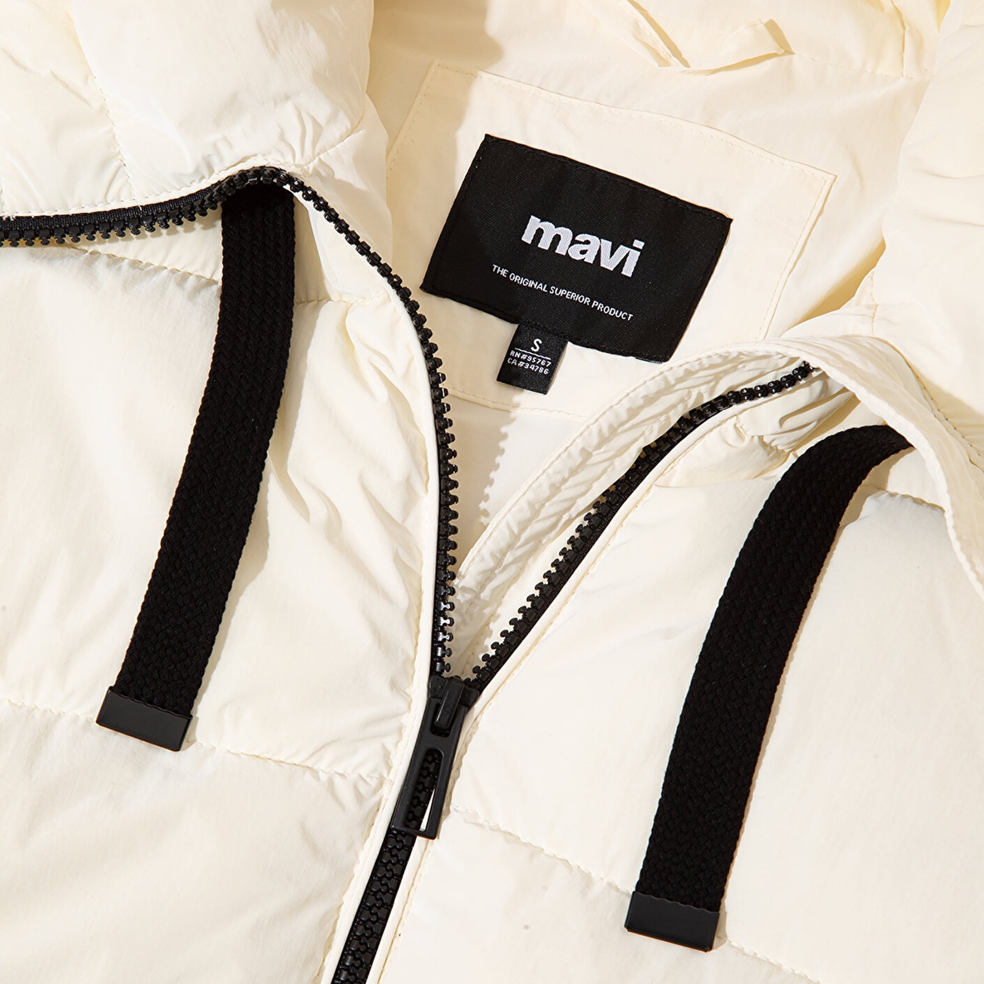 Mavi Kapüşonlu Ekru Şişme Mont 1110043-83043