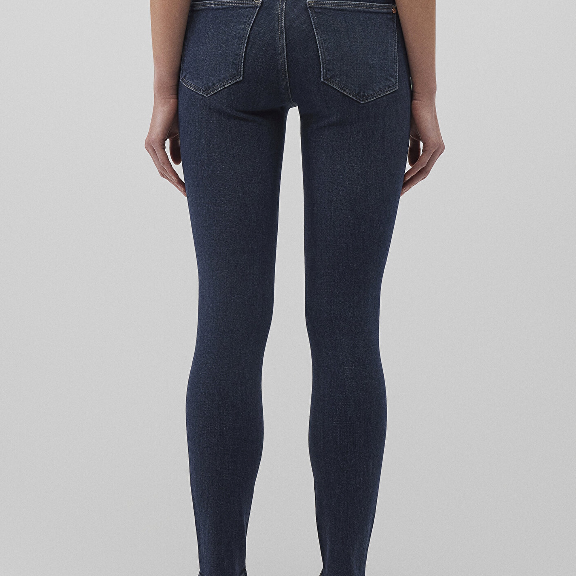 Mavi Tess Gold Premium Gölgeli Indigo Lacivert Jean Pantolon 100328-85607