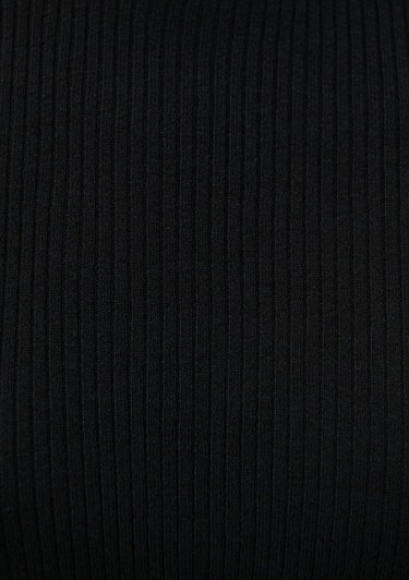  Mavi Boğazlı Siyah Kazak Fitted / Vücuda Oturan Kesim 1710143-900