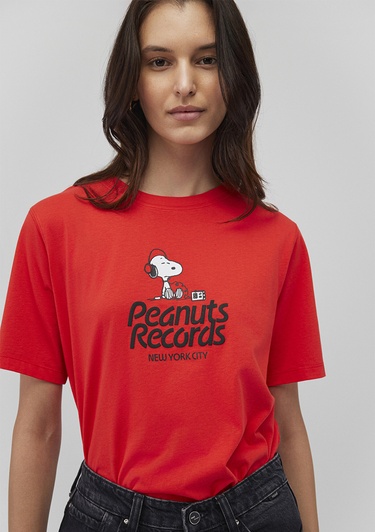  Mavi Snoopy Baskılı Kırmızı Tişört Regular Fit / Normal Kesim 1612850-70470