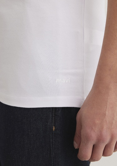  Mavi Stretch V Yaka Beyaz Basic Tişört Fitted / Vücuda Oturan Kesim 061748-620