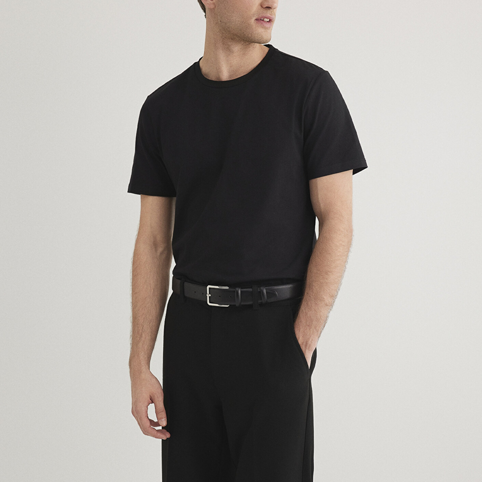 Mavi Stretch Siyah Basic Tişört Fitted / Vücuda Oturan Kesim 061747-900