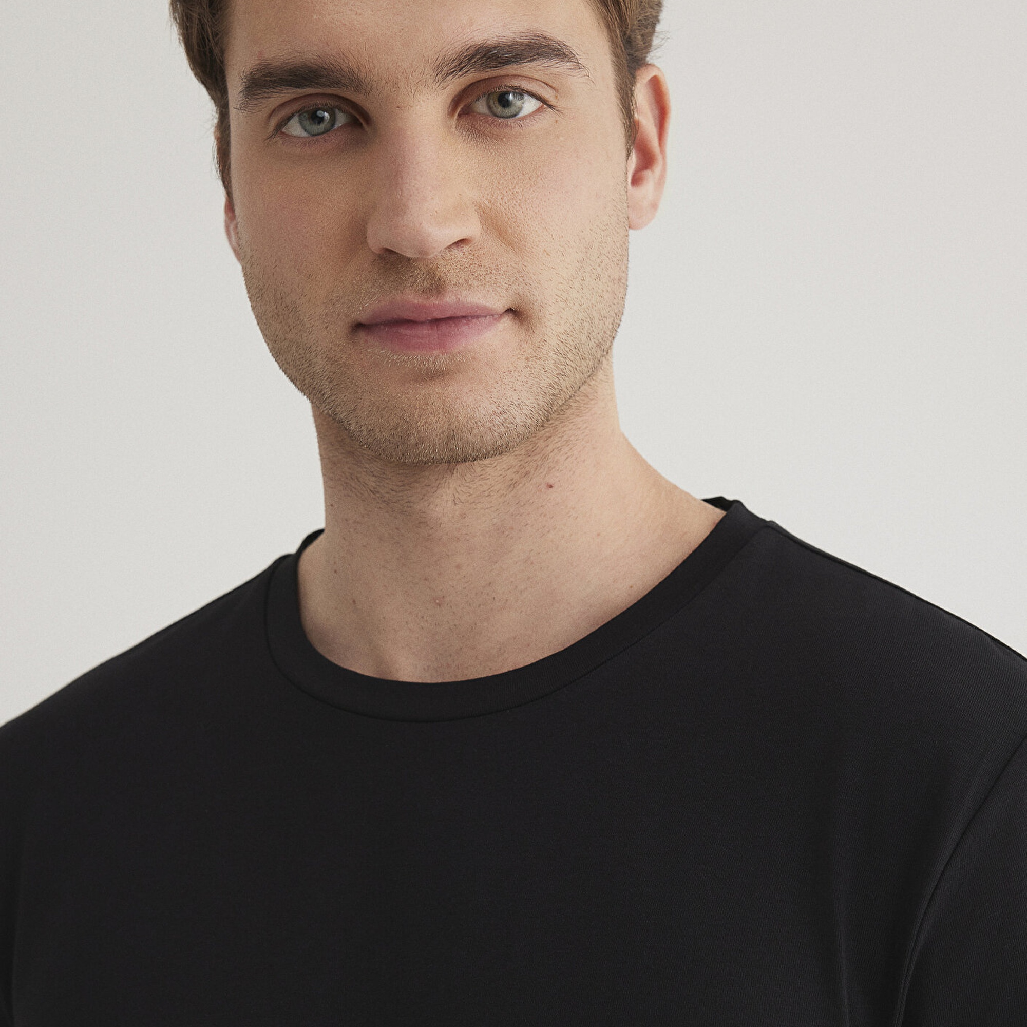 Mavi Stretch Siyah Basic Tişört Fitted / Vücuda Oturan Kesim 061747-900