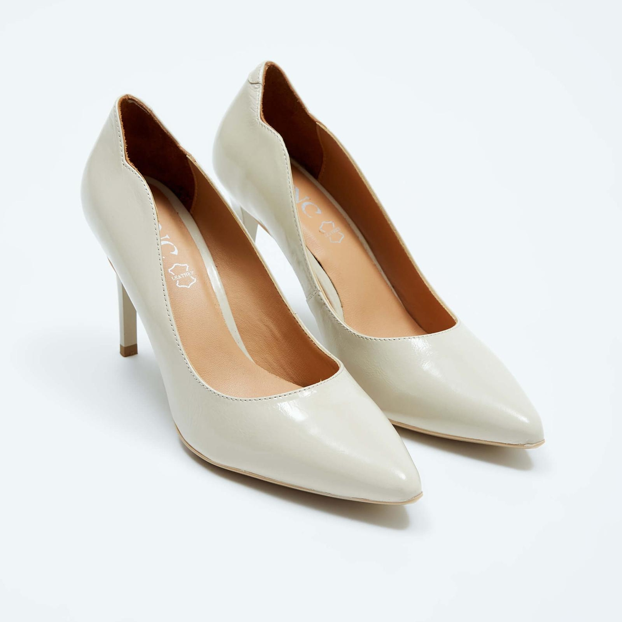 Tamer Tanca Kadın Hakiki Deri Bej Topuklu Ayakkabı