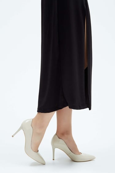  Tamer Tanca Kadın Hakiki Deri Bej Topuklu Ayakkabı