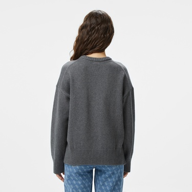  Guess Kadın Gri Kazak