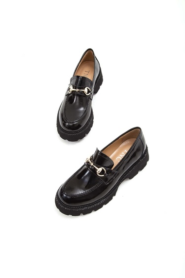  Tamer Tanca Kadın Hakiki Deri Siyah Rugan Loafer Ayakkabı