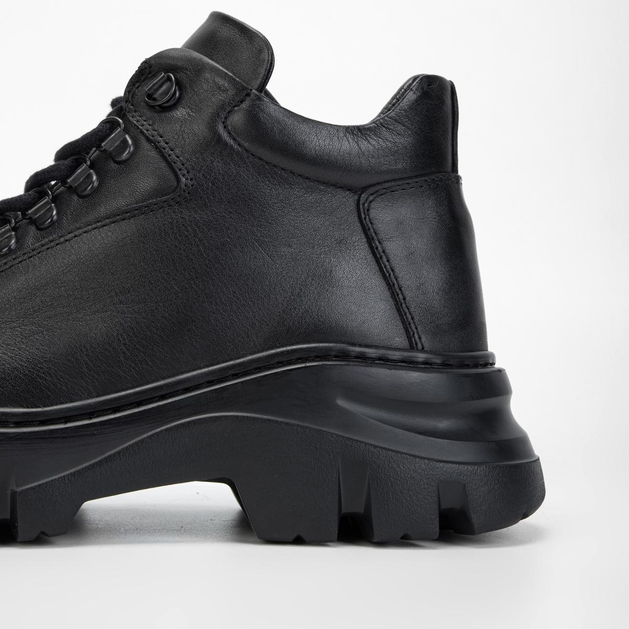 Valmenti Alanzo Erkek Siyah Hakiki Deri Casual Bot