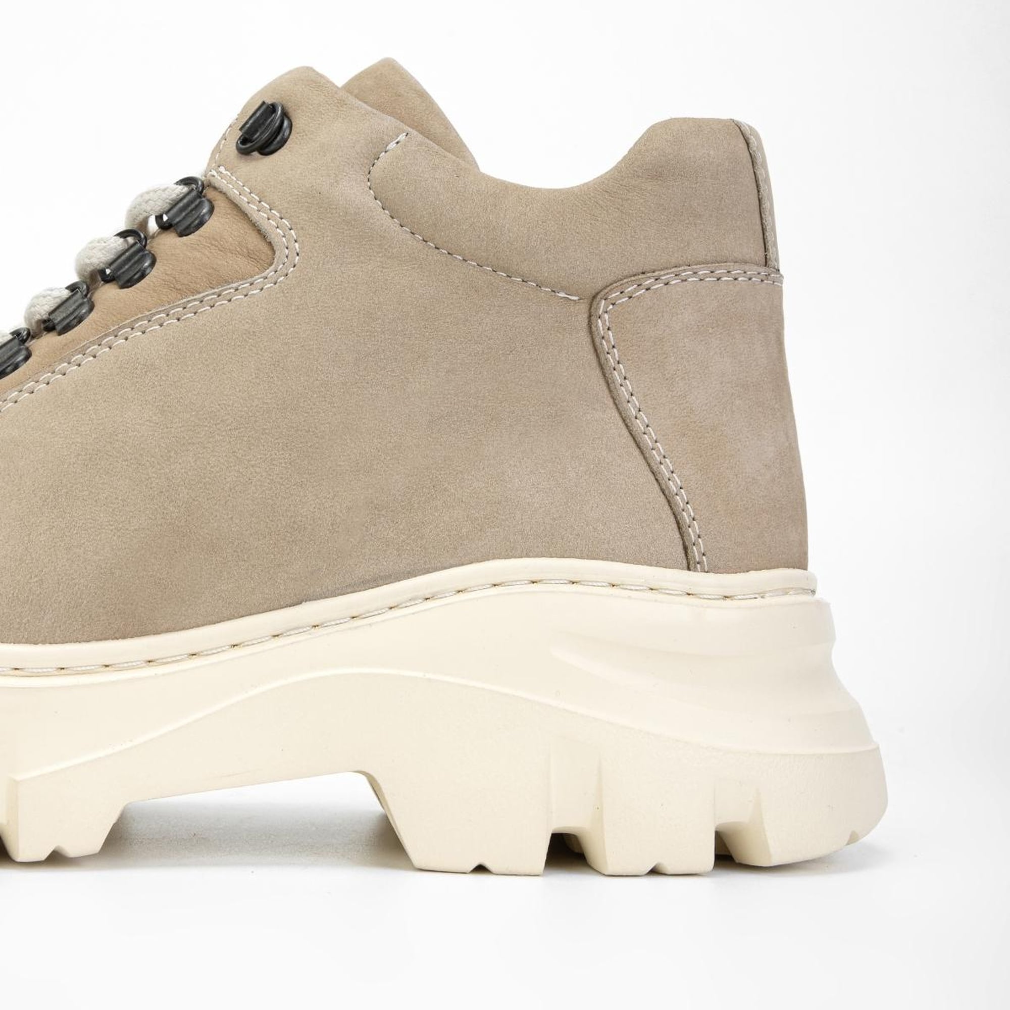 Valmenti Alanzo Erkek Bej Nubuk Hakiki Deri Casual Bot