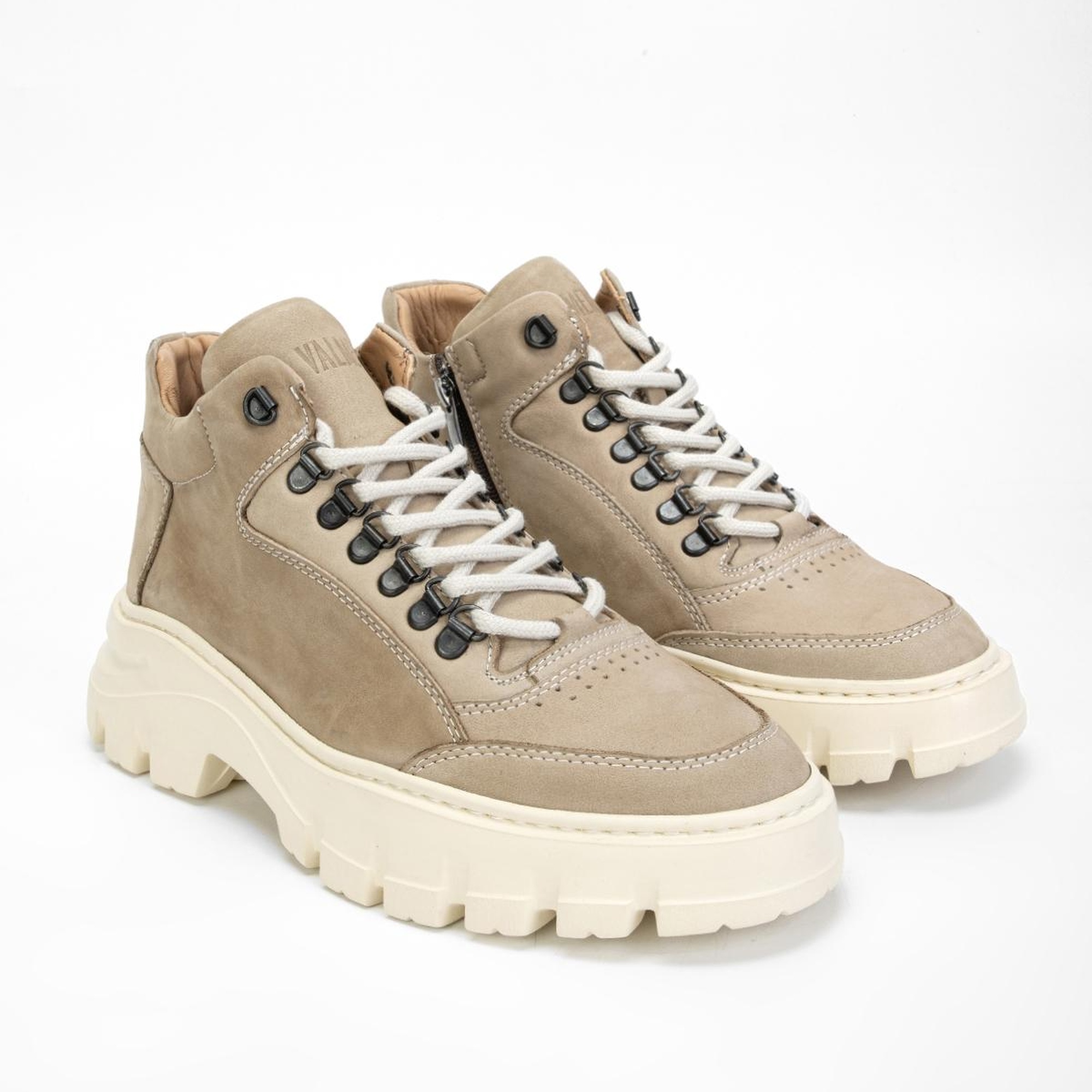 Valmenti Alanzo Erkek Bej Nubuk Hakiki Deri Casual Bot