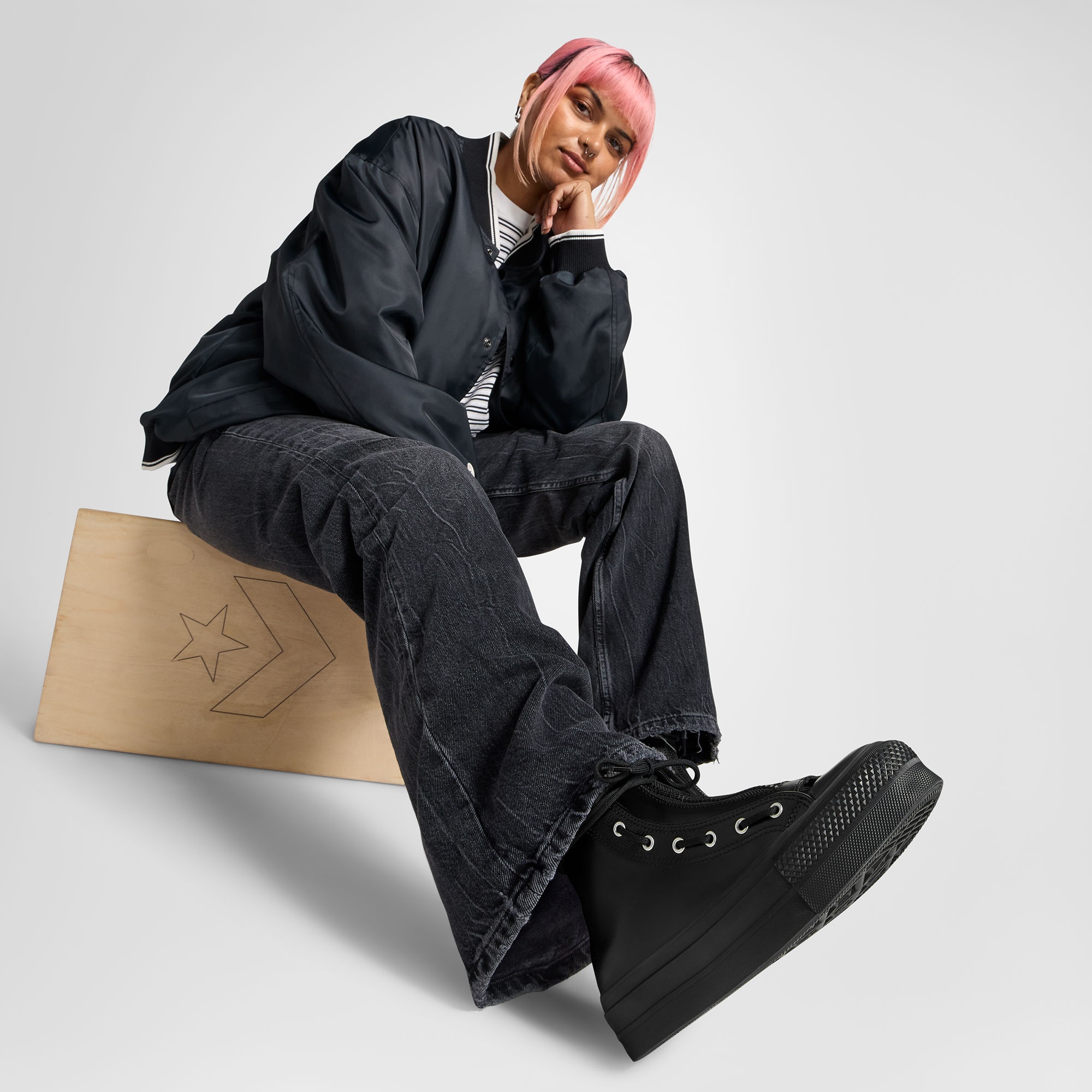 Converse Chuck Taylor All Star Lift Kadın Siyah Deri Bot