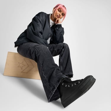  Converse Chuck Taylor All Star Lift Kadın Siyah Deri Bot