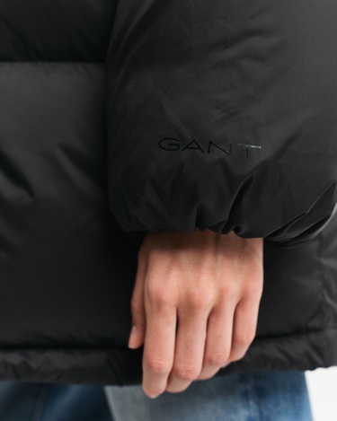  GANT Kadın Siyah Kapüşonlu Kaz Tüyü Mont