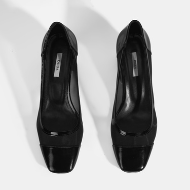  Kadın Siyah File Detaylı Topuklu Klasik Ayakkabı