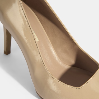  Kadın Bej Rugan Topuklu Ayakkabı