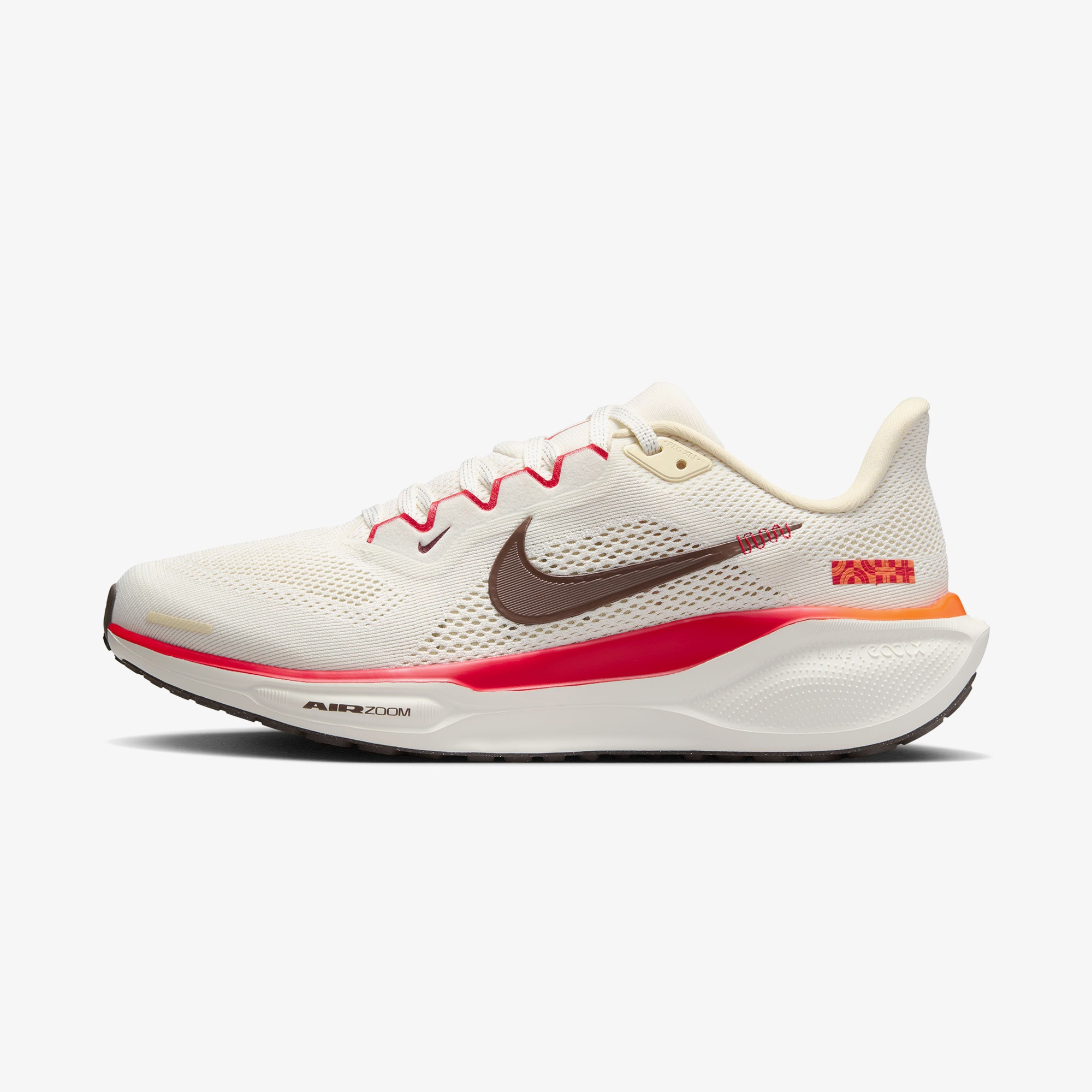 Nike Air Zoom Pegasus 41 Kadın Krem Rengi Koşu Ayakkabısı
