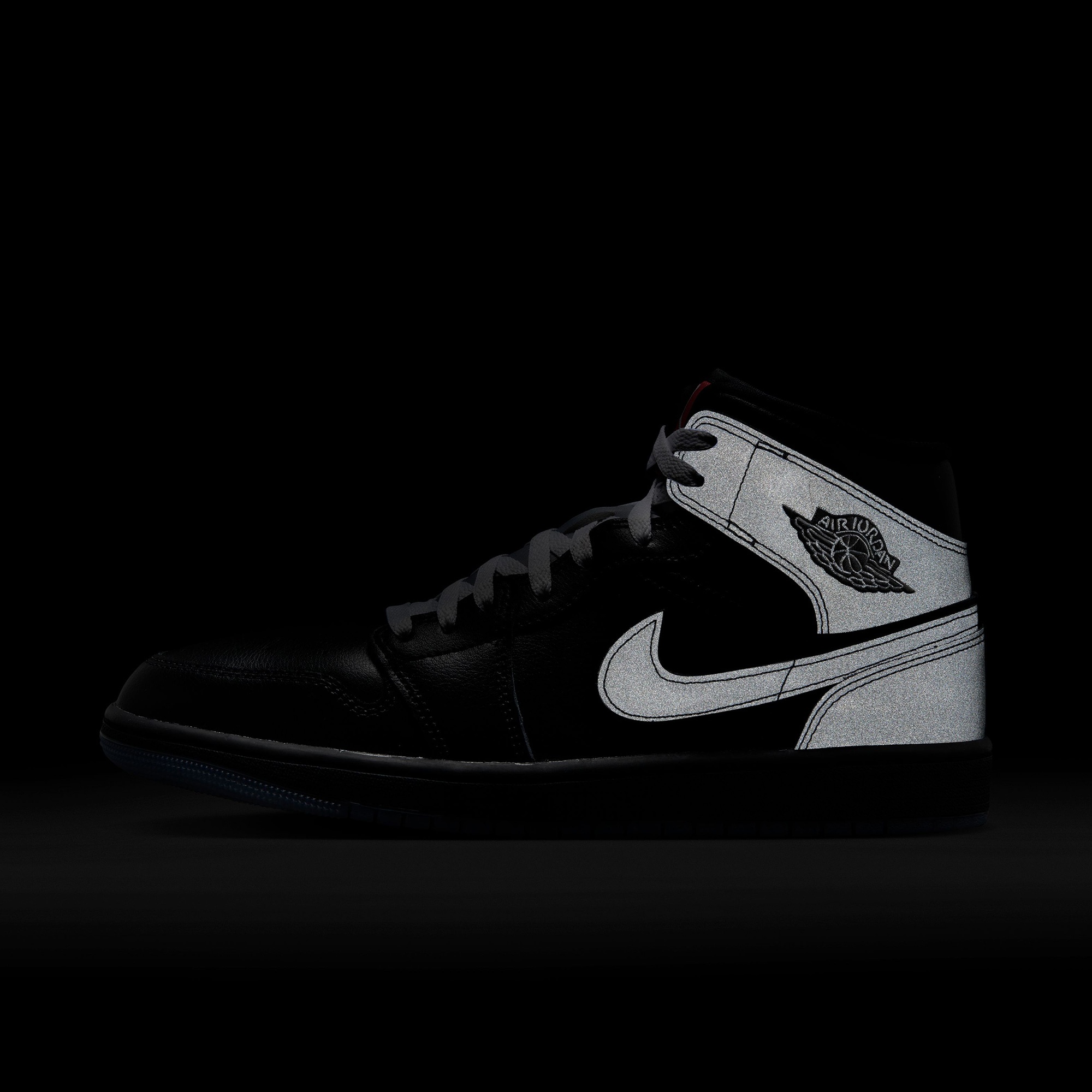 Jordan Air 1 Mid SE Erkek Siyah Spor Ayakkabı