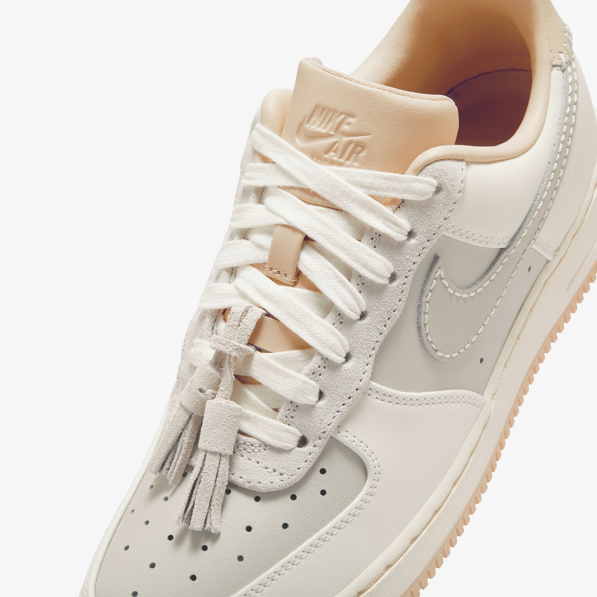 Nike Air Force 1 '07 Kadın Krem Rengi Spor Ayakkabı