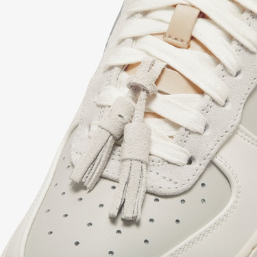  Nike Air Force 1 '07 Kadın Krem Rengi Spor Ayakkabı